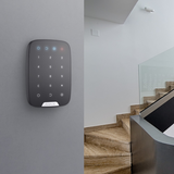 Ajax Keypad installatie met draadloze verbinding.