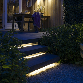 In-Lite EVO HYDE 550 trap verlichting buiten.