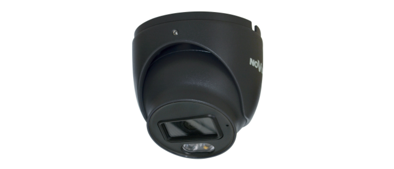 Zwarte Novus 6MP ip camera